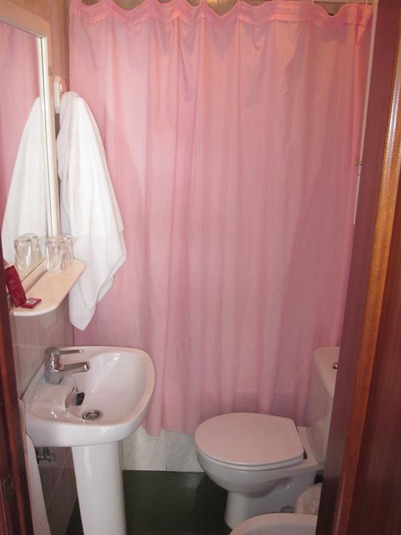Habitaciones Lopez Azcona Noja Pokoj fotografie