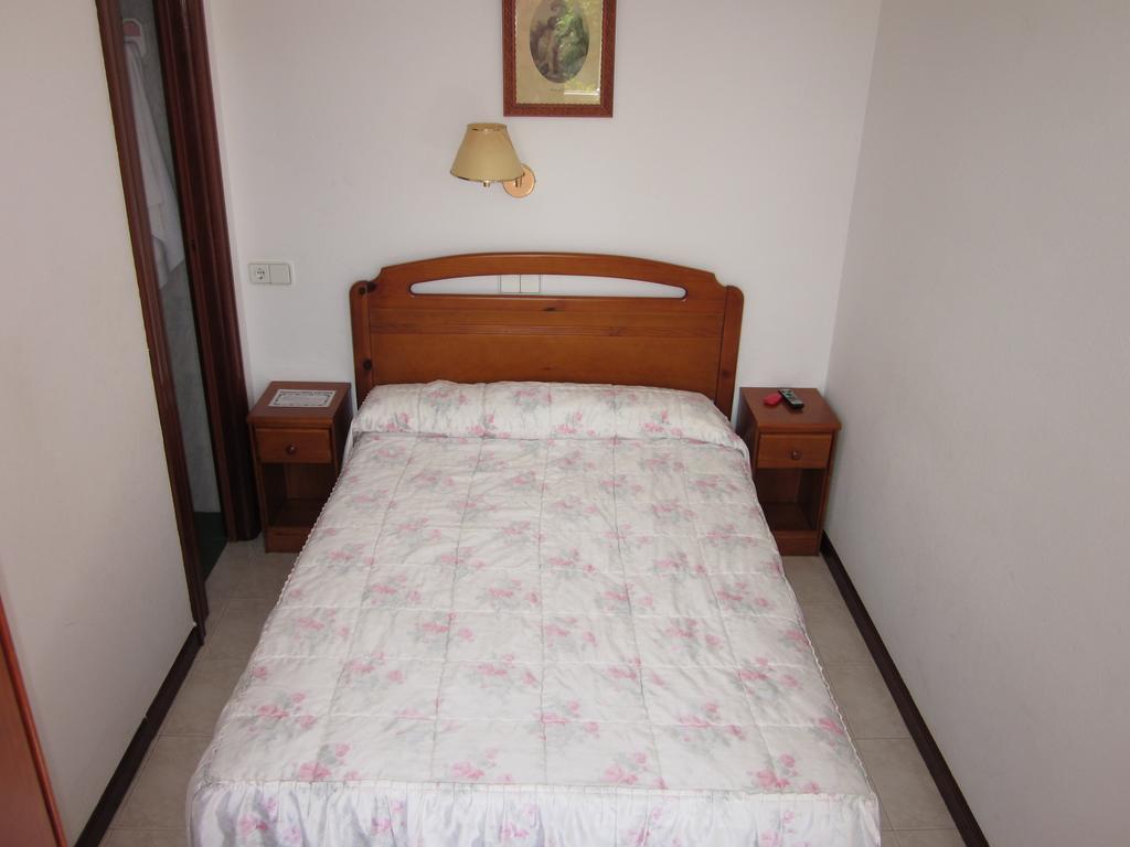 Habitaciones Lopez Azcona Noja Pokoj fotografie